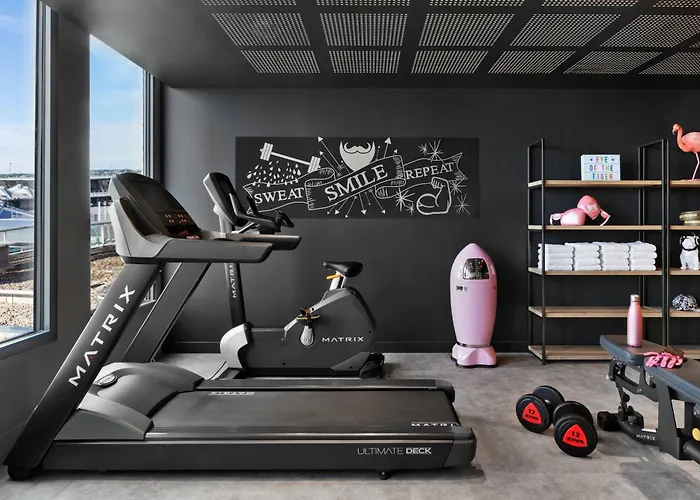 Moxy Lyon Airport