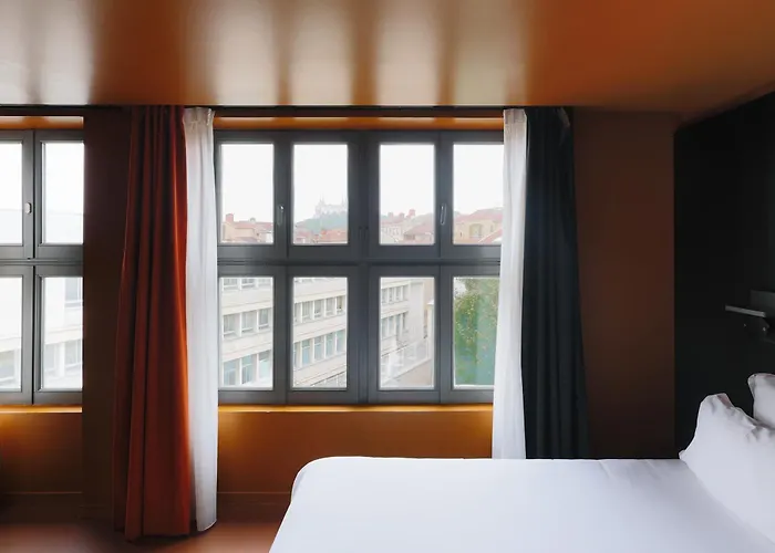 People Lyon Hotel